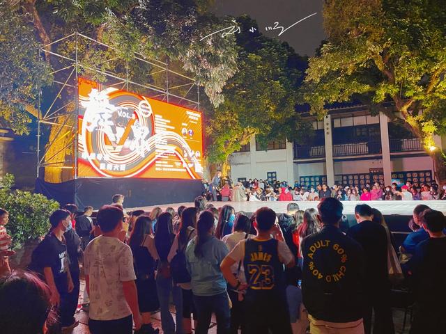 佛山市中心的網紅商業區，既現代又傳統，被稱爲廣東版太古裏