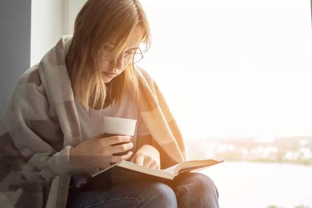 抑郁症：孩子出现了幻听，幻视的情况，家长如何应对？