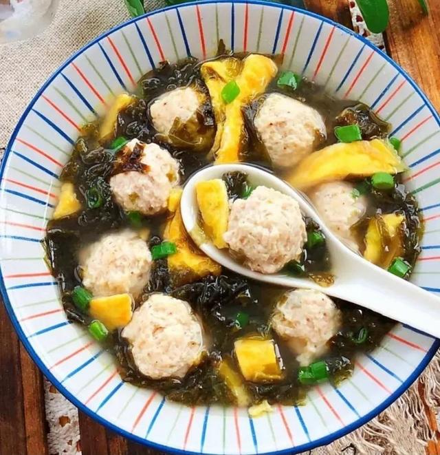 早上多熬这几种汤，孩子喝了补钙，大人喝了减脂，营养又美味