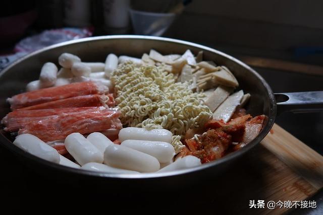 從那個赫赫有名的部隊鍋，來聊聊韓國這個悲催的國度