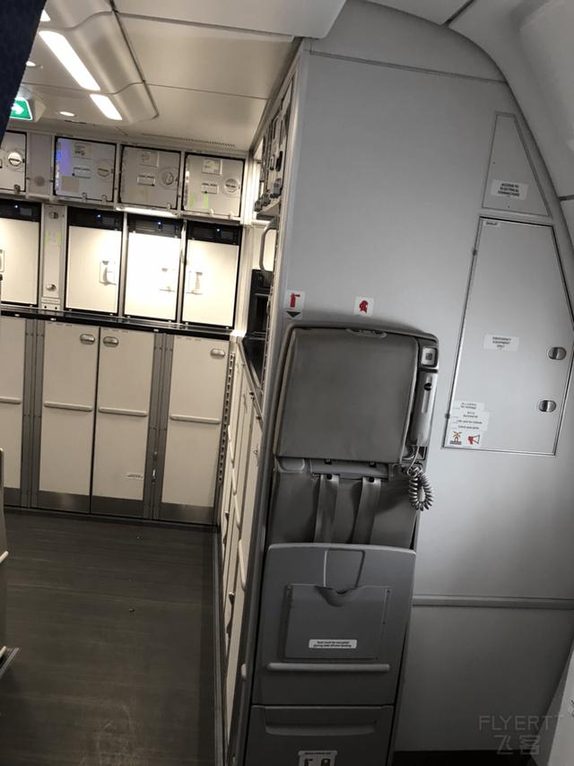 驚喜滿滿！王牌A359墨鏡俠執飛首航，川航還給乘客准備了大禮包