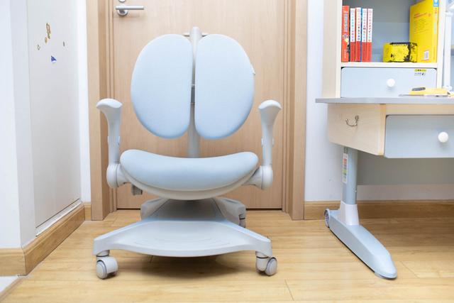 健康与舒适陪伴宝宝一起成长，科贝森儿童学习桌椅套装使用体验