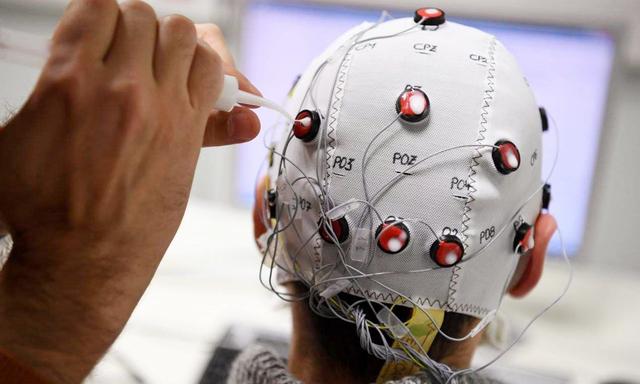 颠覆性创新！马斯克的脑机接口才是通向元宇宙的真正“钥匙”