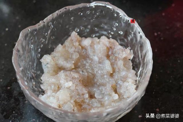 这食材35一斤，贵是贵点，但营养高蛋白，家有小孩要常吃，特鲜美