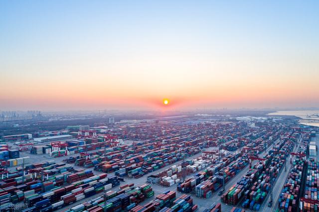 咱们中国有多繁荣你知道吗？作为中国人，我们感到自豪，骄傲