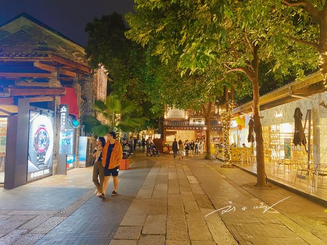 佛山市中心的網紅商業區，既現代又傳統，被稱爲廣東版太古裏