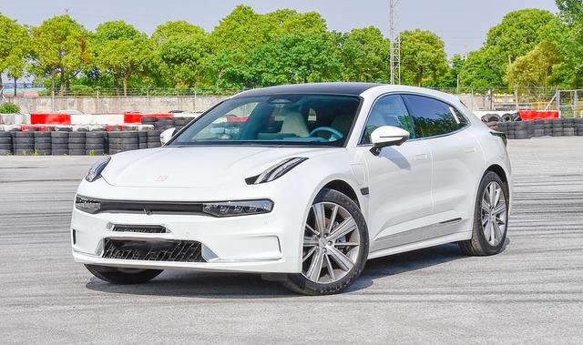 特斯拉和比亚迪、小鹏P7之间真正的差距并不在于“三电”？