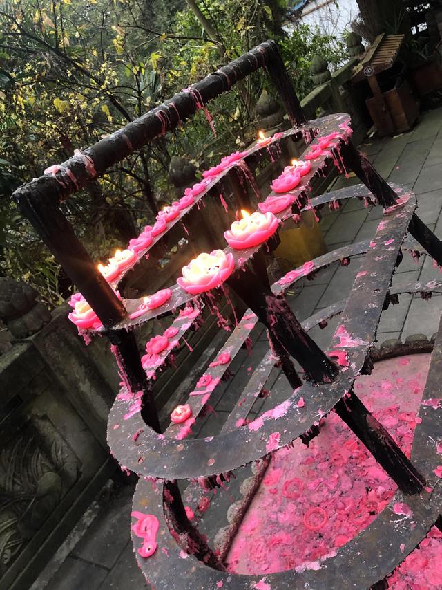 一不小心又成了夜遊~周末街子古鎮康道徒步到光嚴禅院~腳都走麻了