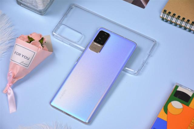 拍得丑不是你的问题，可以试试vivo、小米、华为推出的自拍手机