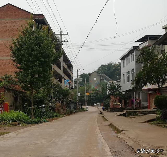 四川資陽市安嶽縣鼎新場，撤鄉並鎮後失去繁華的地方