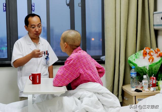 为什么农村越来越多的老人得癌？老一辈得癌症的概率这么高？