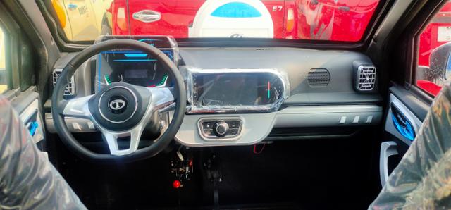 特鲁夫新能源电动微轿，时尚漂亮，引爆回头率