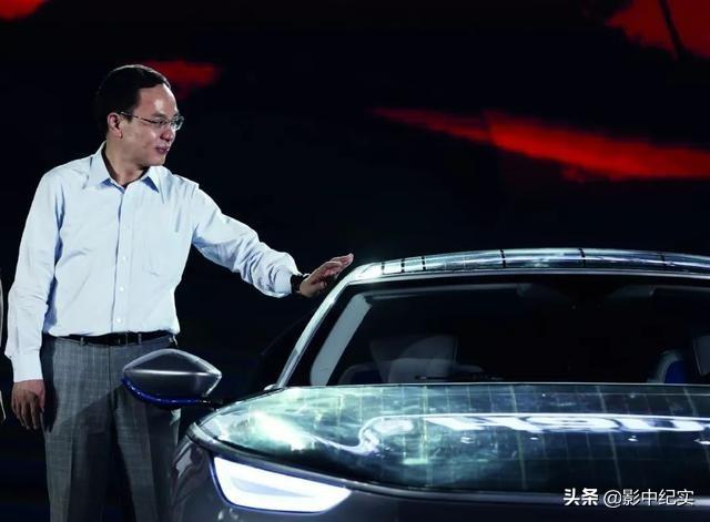 最惨中国首富李河君，20分钟亏损千亿，刚当首富3个月就落下神坛