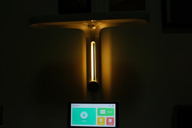 赶紧放弃普通护眼灯！保护视力帮助学习，碳氧护眼学习灯才是首选