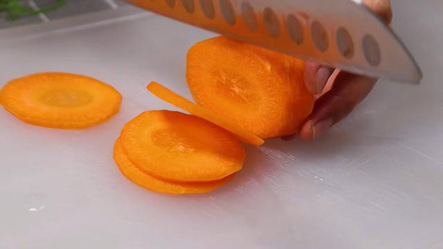 早餐这样做，一口吃进10种营养，补钙补脑，出锅宝宝吃得渣都不剩