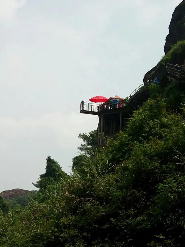 一個讓人流連忘返的旅行度假聖地——龍虎山