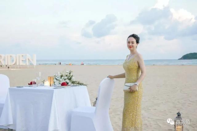 結婚四周年，我們帶女兒穿越回婚禮那一天…