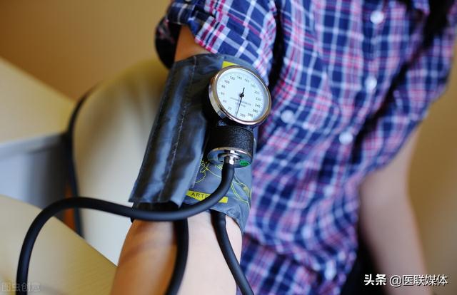 喝红酒能降血压、血脂？喝骨头汤能补钙？这3个误区要避开