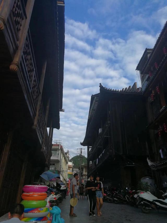 沈從文筆下的邊城，讓人無比放松的安靜所在，我去了兩次念念不忘