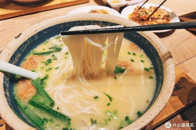 旅行就要邊走邊吃：舌尖上的昆明，盤點我在昆明吃到的各種美食