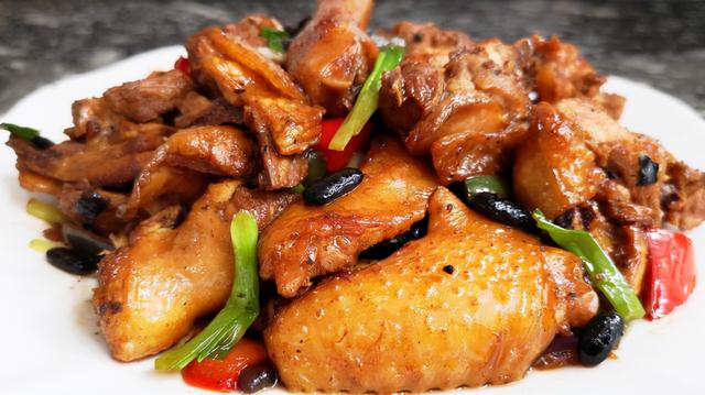 这几种食物不能“二次加热”，提醒：吃不完最好扔掉，别怕浪费