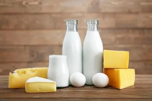 孕期孕妈是否“缺钙”，身体这些部位会发出信号，中招的孕妈快补