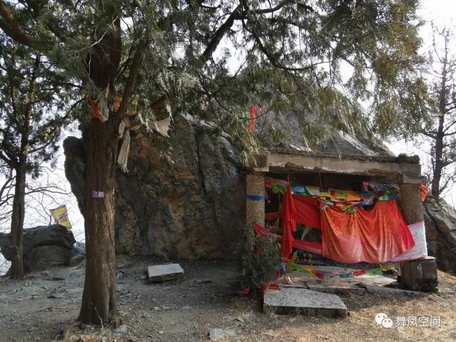 北京鹫峰，山頂漫行記