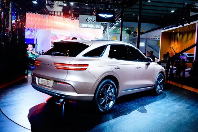 零百加速4.5秒 智能电动四驱 有个性够豪华 捷尼赛斯GV70实拍简评