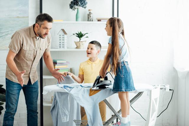 不看电视、不玩手机、不吼不骗，想孩子不捣乱，让他一起忙就得了