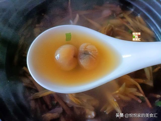 冬天降温，常用这菜炖鸡肉，温和滋补又驱寒，孩子多喝增强体质