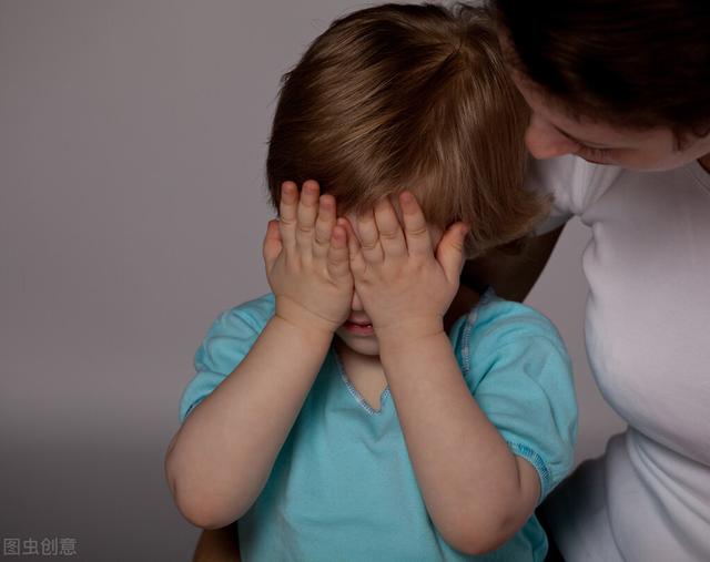 孩子一到晚上就怕黑？了解孩子怕黑的原因，帮孩子远离黑暗