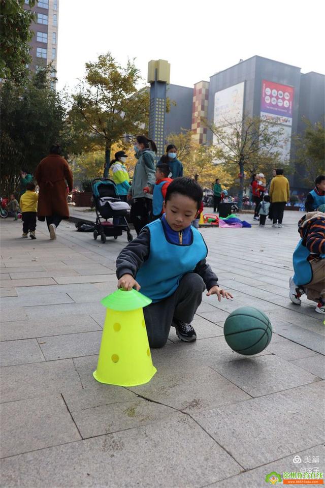 萌娃爱运动——人之初教育集团山水华美幼儿园社区主题活动