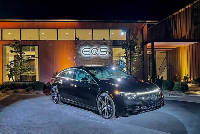 梅赛德斯-奔驰首款旗舰电动汽车2022-EQS