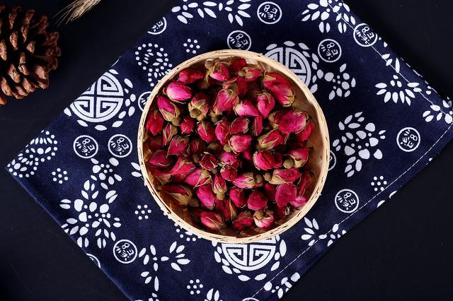 睡不着、半夜总醒？不过是魂不入肝罢了！张仲景的方子，摆脱失眠