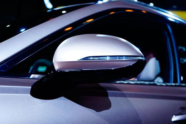 零百加速4.5秒 智能电动四驱 有个性够豪华 捷尼赛斯GV70实拍简评