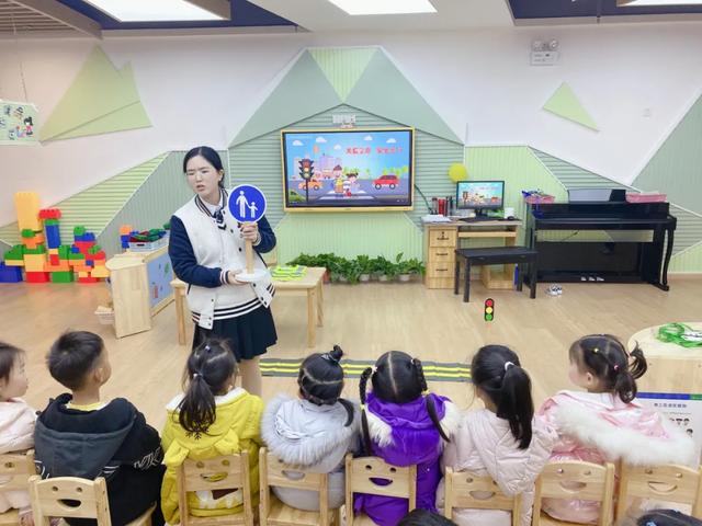 我们开园啦！掇刀石幼儿园恒大帝景分园喜迎开学第一天