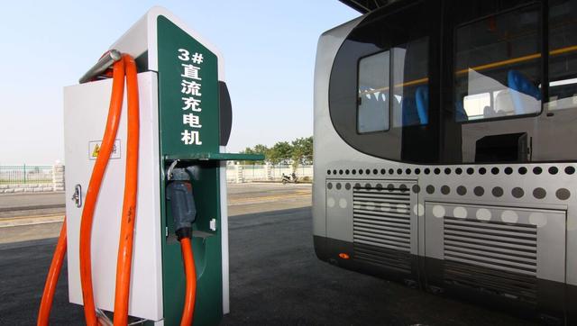 特斯拉和比亚迪、小鹏P7之间真正的差距并不在于“三电”？