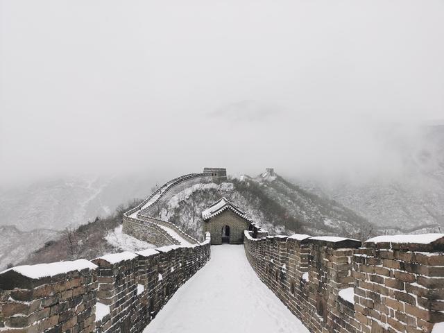 遊北京—雪中的慕田峪長城