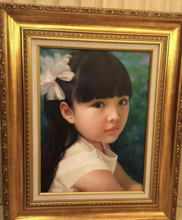 每年生日一幅画，12年从未间断，王诗龄的爷爷用油画记录孙女成长
