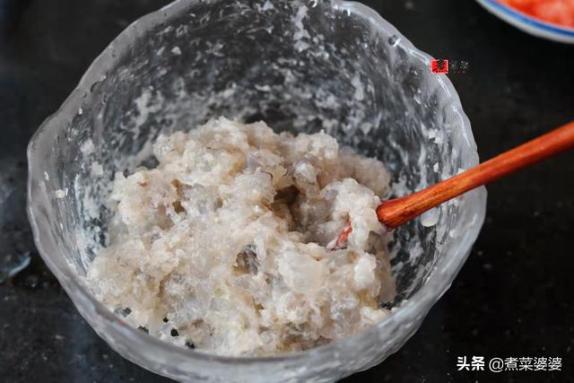 这食材35一斤，贵是贵点，但营养高蛋白，家有小孩要常吃，特鲜美