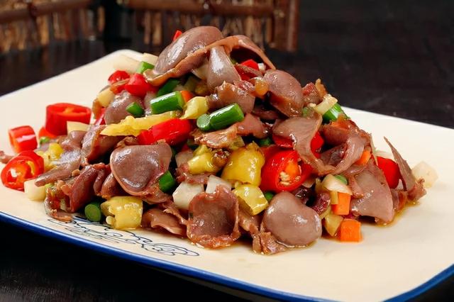 建议45岁以上的人多吃3种食材，对保护听力有帮助，价格也不高