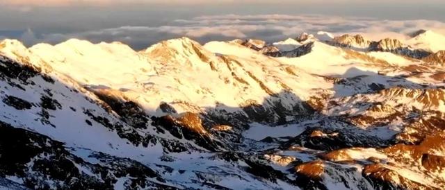 攀登哈巴雪山