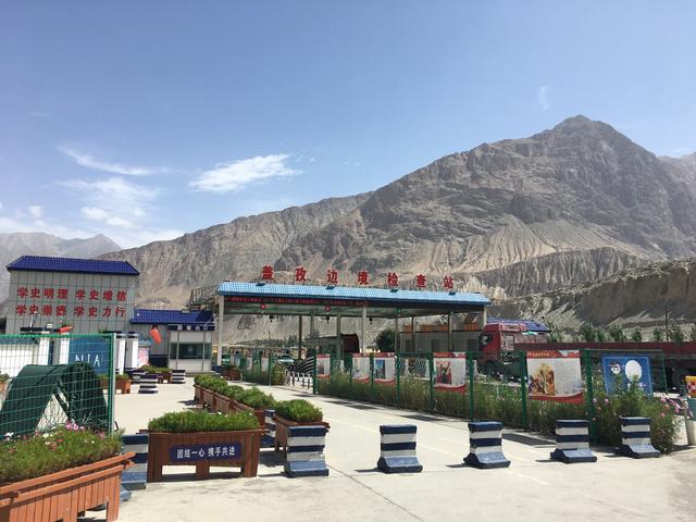 帕米爾高原，古稱蔥嶺不周山—喀什塔什庫爾幹塔吉克自駕遊（22）