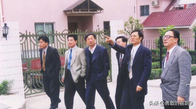 任正非难得一见的珍贵老照片