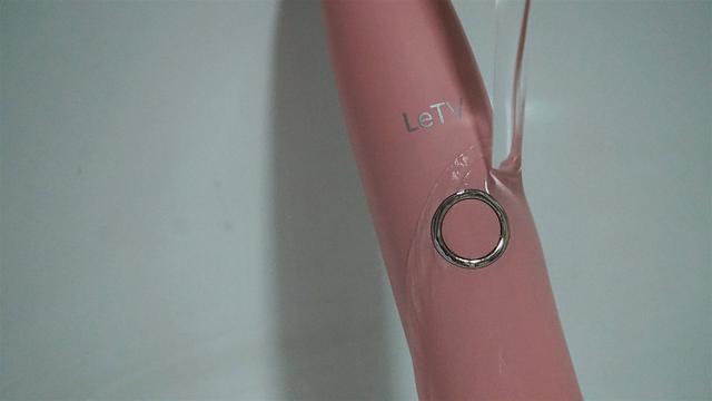 乐视声波电动牙刷LC1评测：奥利给的洁牙卫士