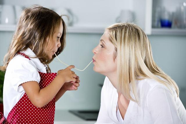 同样是咳嗽，为什么有的人是干咳，有的人咳嗽会大量吐痰呢？