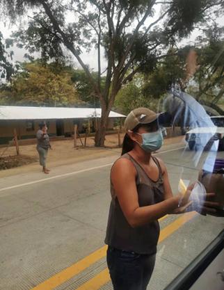 洪都拉斯—遭遇小姐姐拉繩強收過路費與神秘第三人