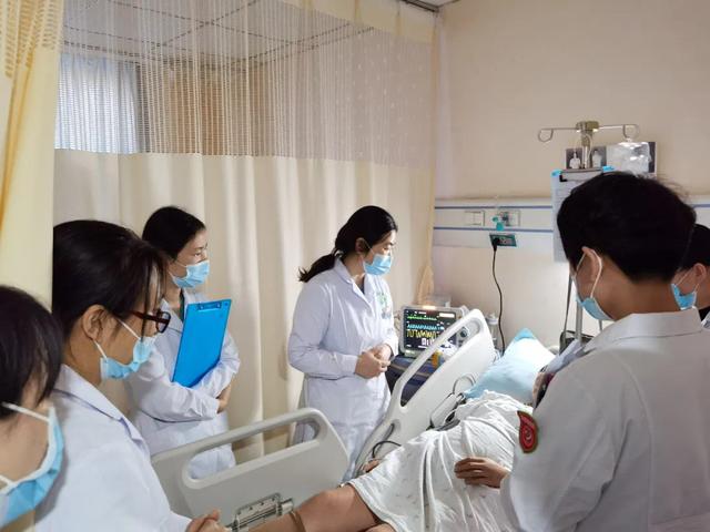 怪事！孕妇临产宝宝咋“不见”了