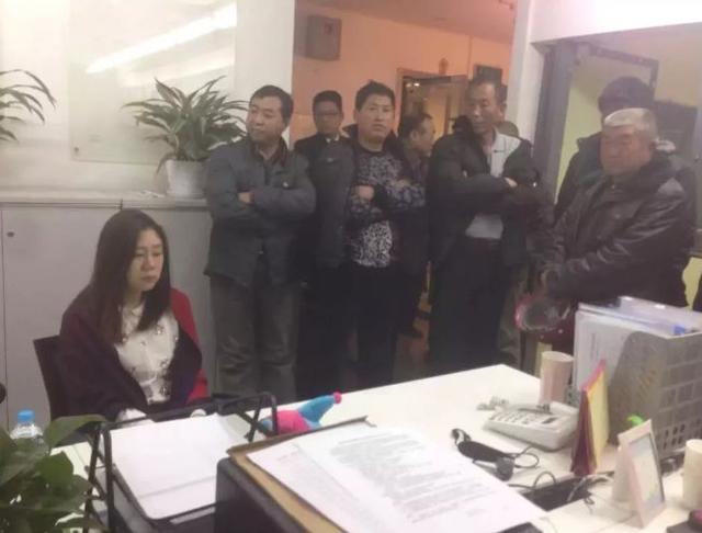 10万块钱起家，坐拥47亿净资产，河北前首富竟然带着儿子去自首