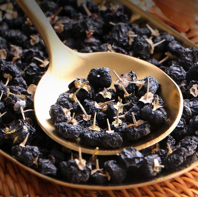 高脂肪和高碳水，哪个更可怕？医生教你科学减肥